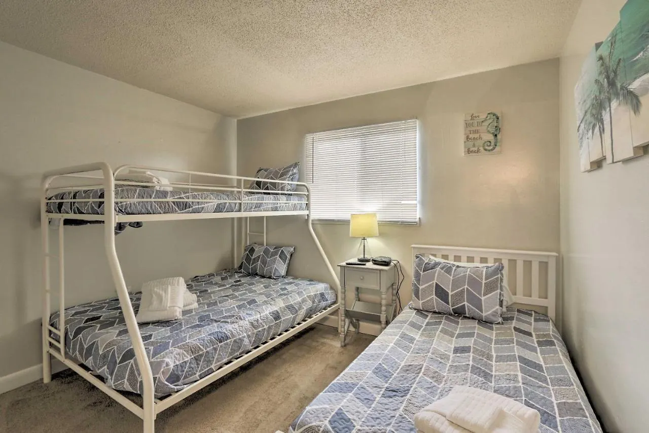 With Pool And Tennis Less Than 1 Mile To Beach! * Hilton Head Island