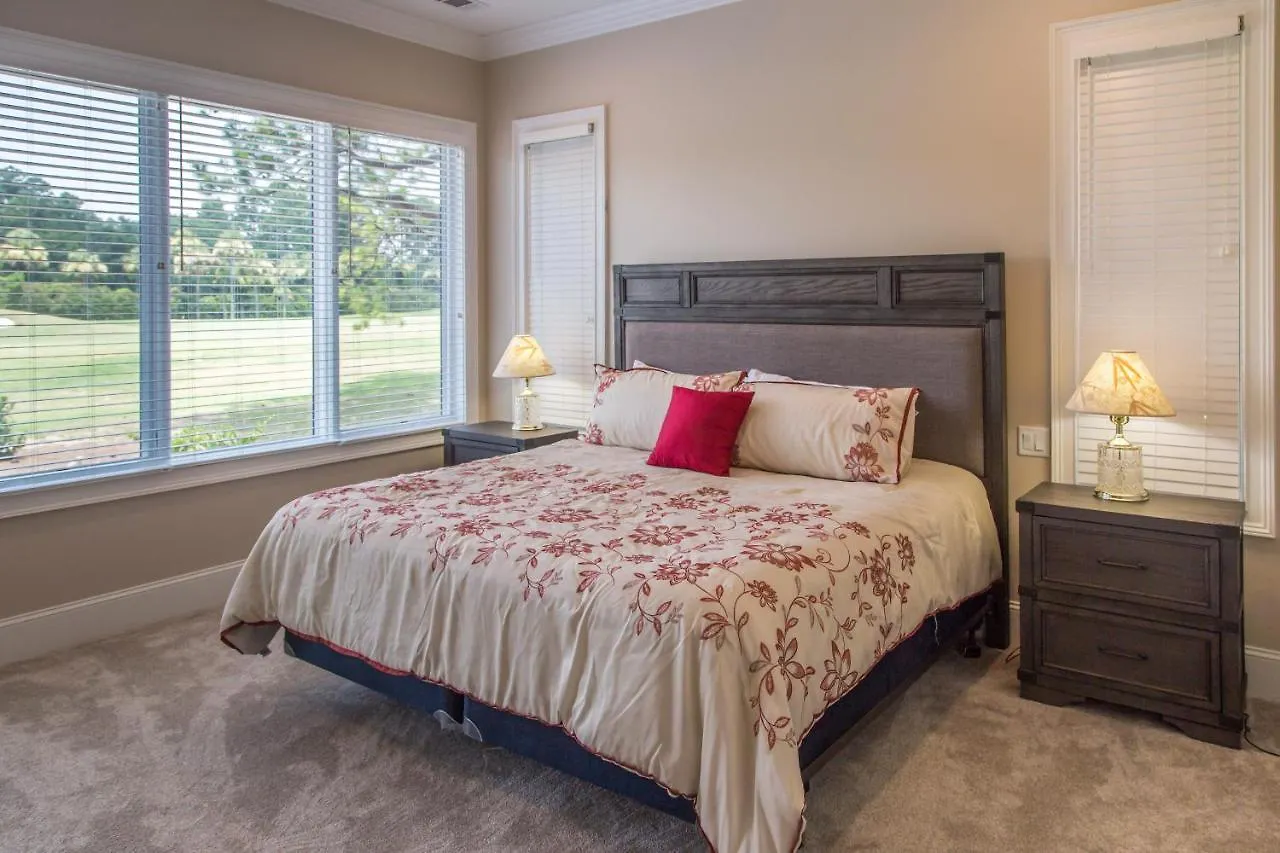 2 Yard Arm Holiday home *