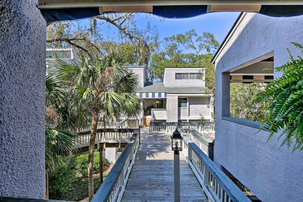 Coastal Oasis With Pool - Walk To Coligny Park * Hilton Head Island