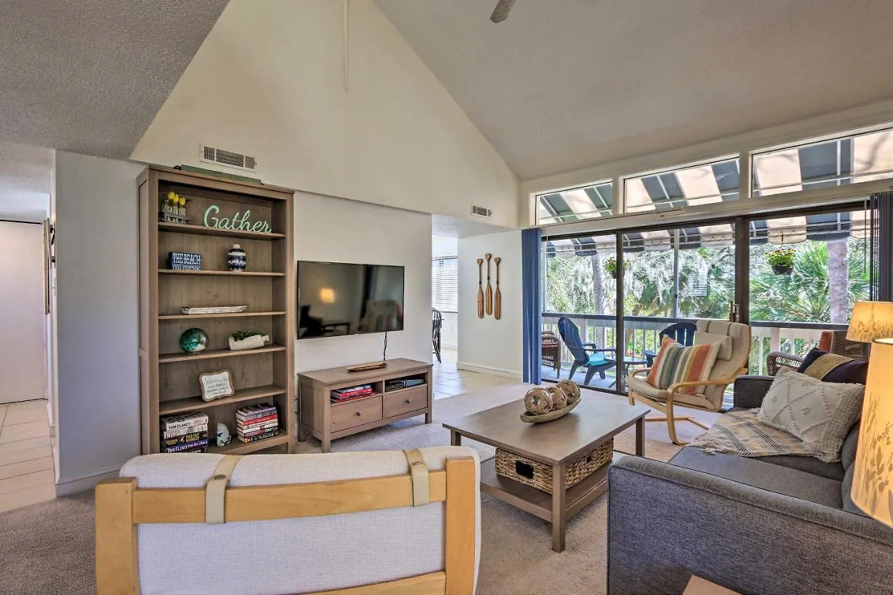 Coastal Oasis With Pool - Walk To Coligny Park *