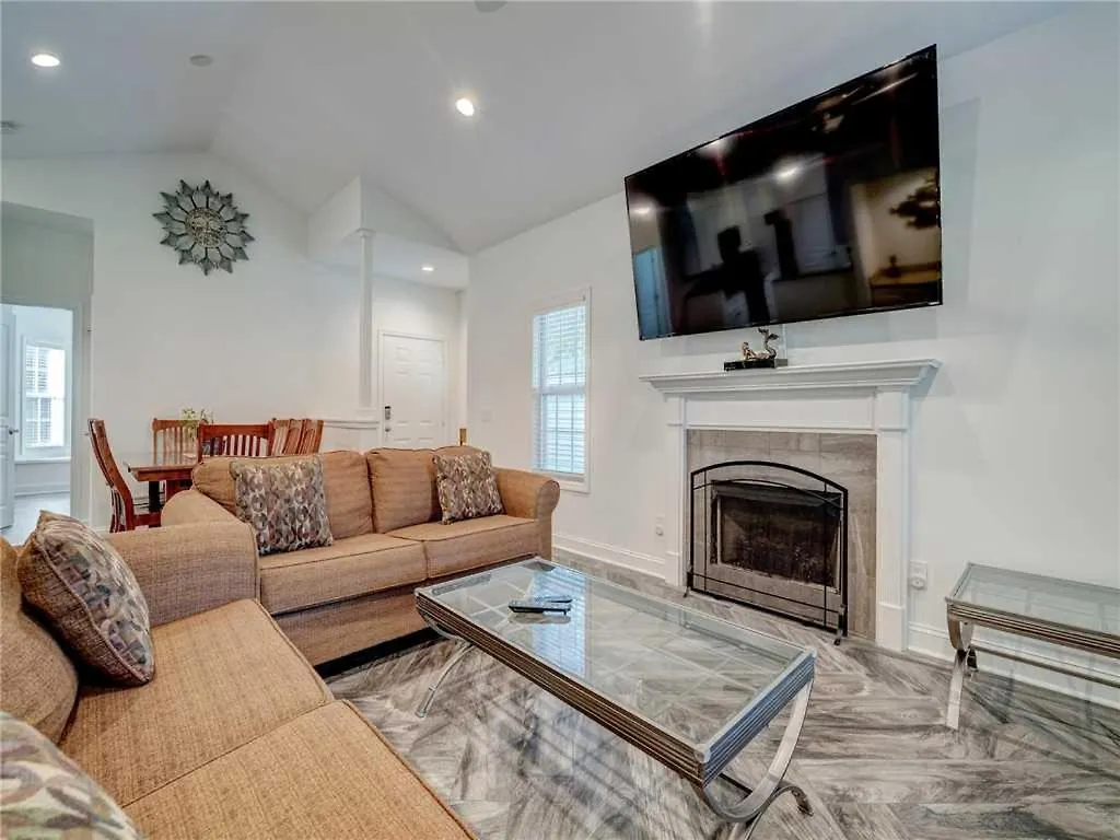 Links 8b, 3 Bedrooms, Golf Views, Pool, Sleeps 8 Apartment *