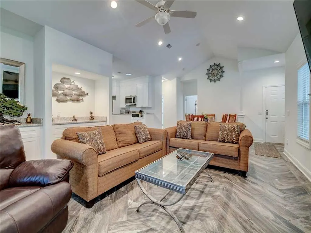 Apartment Links 8b, 3 Bedrooms, Golf Views, Pool, Sleeps 8 Hilton Head Island
