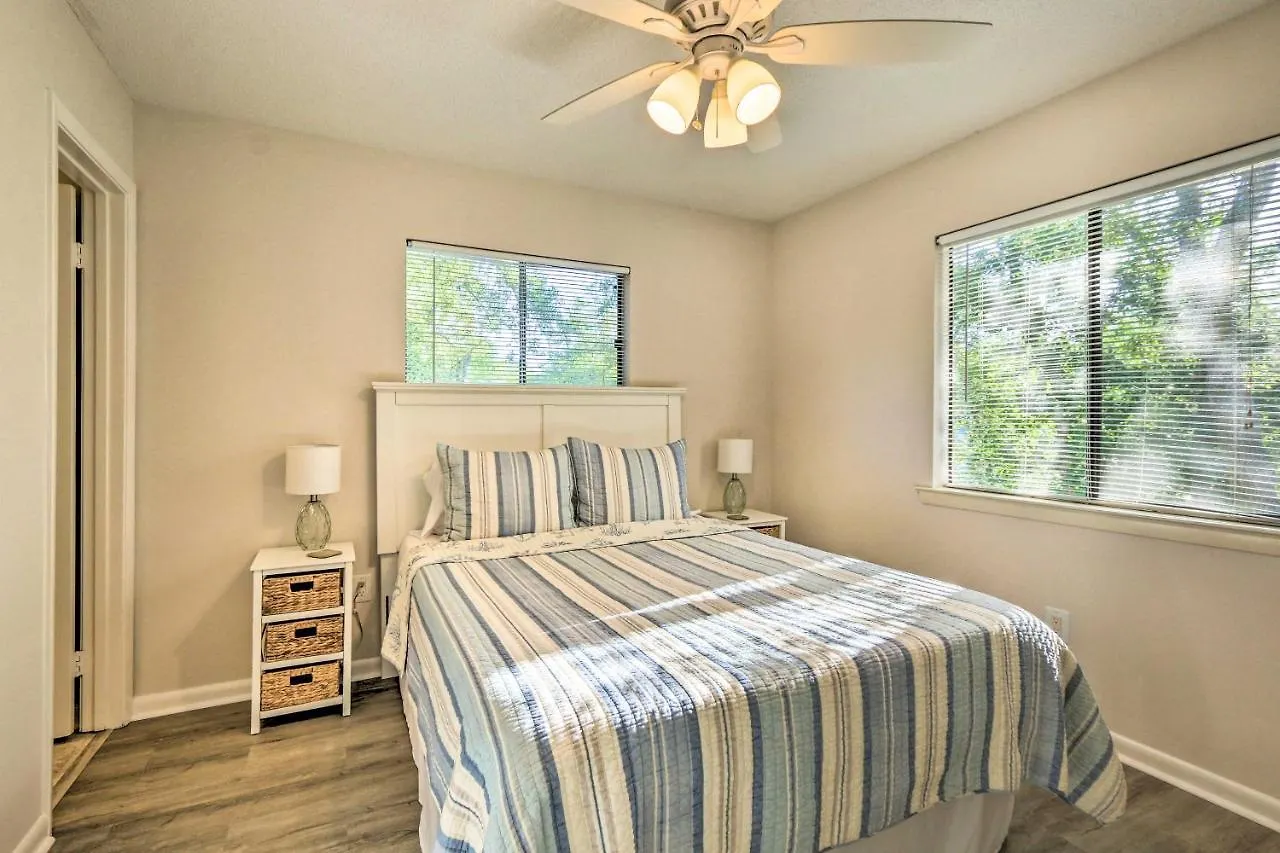 Apartment With Pool Walk To Beach! Hilton Head Island