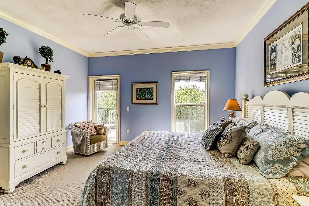 North Shore Place Apartment *