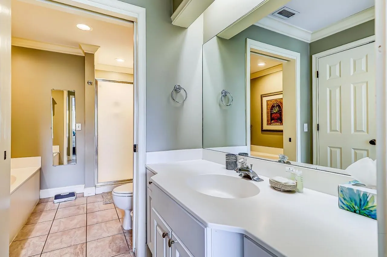 North Shore Place Apartment