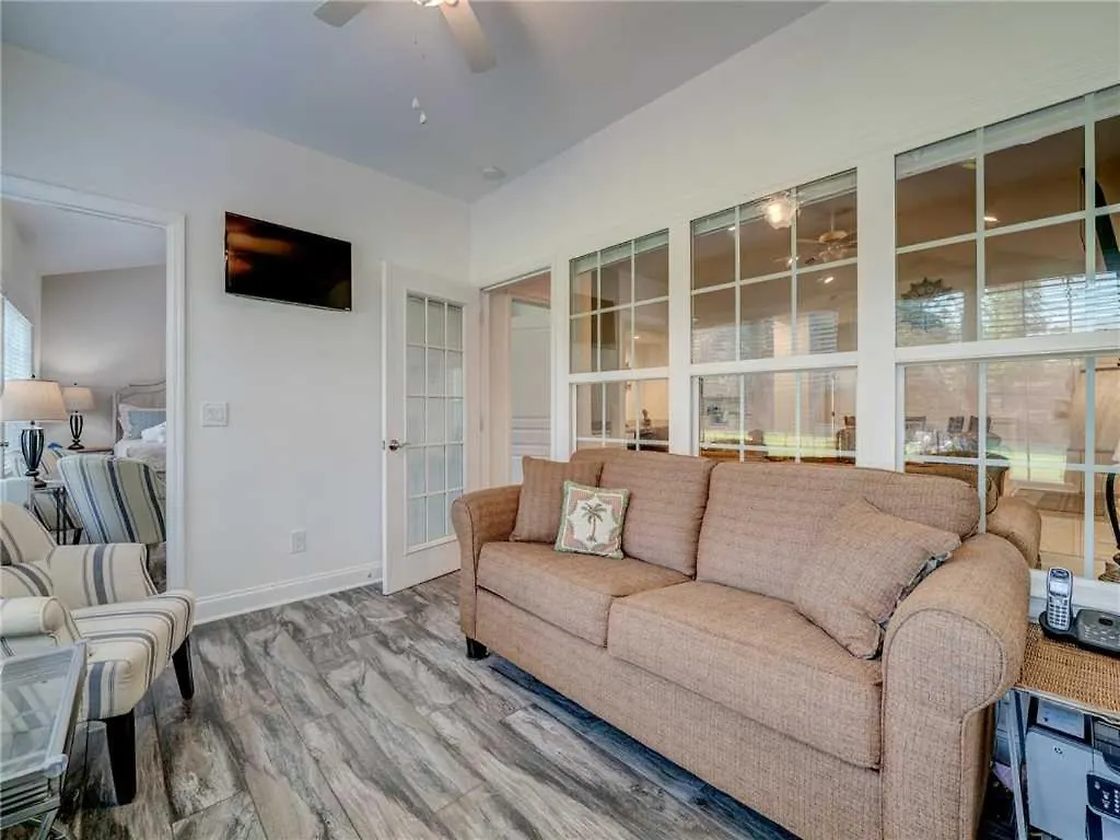 Apartment Links 8b, 3 Bedrooms, Golf Views, Pool, Sleeps 8 Hilton Head Island