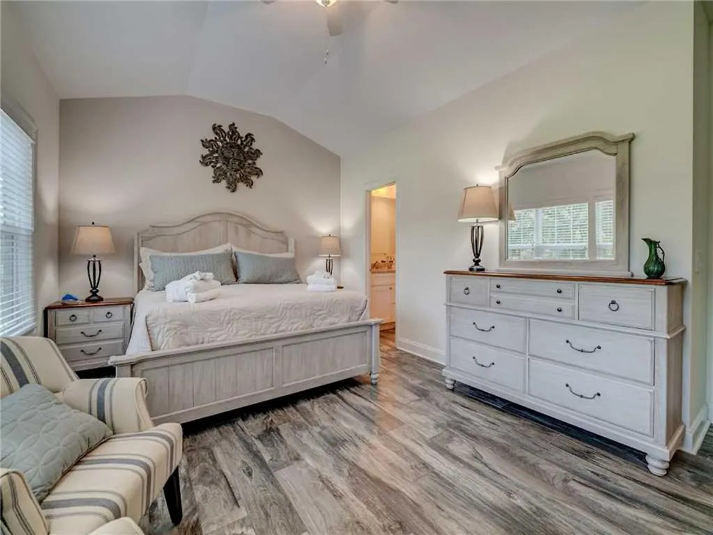 Apartment Links 8b, 3 Bedrooms, Golf Views, Pool, Sleeps 8 Hilton Head Island