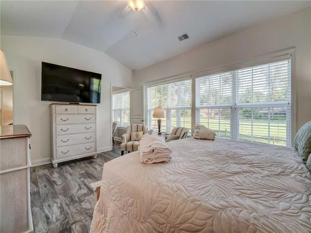 Apartment Links 8b, 3 Bedrooms, Golf Views, Pool, Sleeps 8 Hilton Head Island