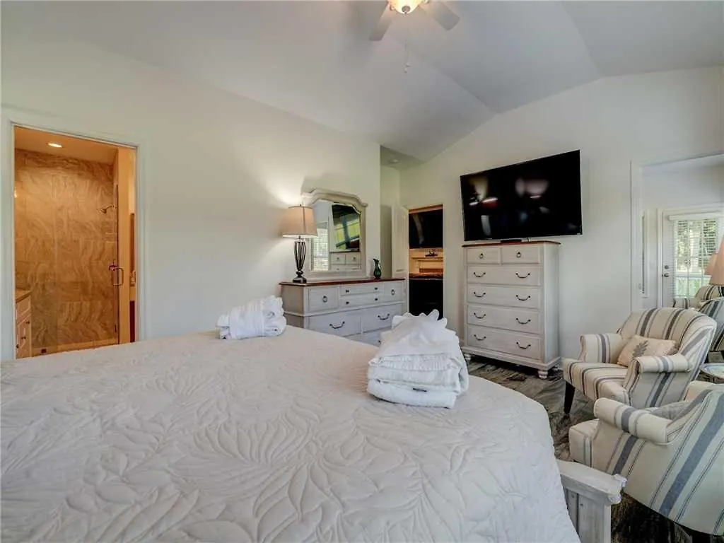 Links 8b, 3 Bedrooms, Golf Views, Pool, Sleeps 8 * Hilton Head Island