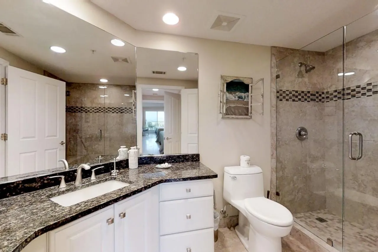 Hampton Place 6407