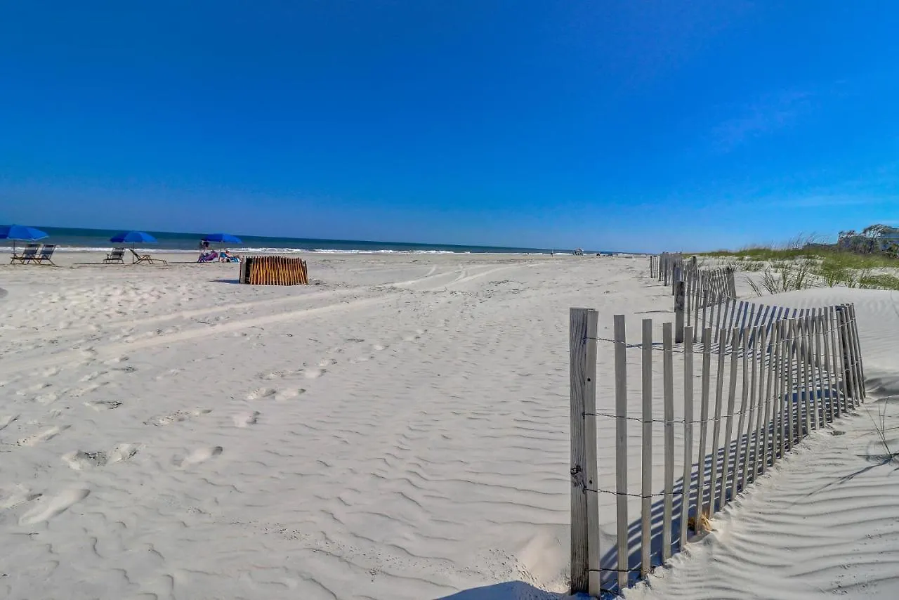 6301 Hampton Place 3 Bedroom Lux Oceanfront Villa