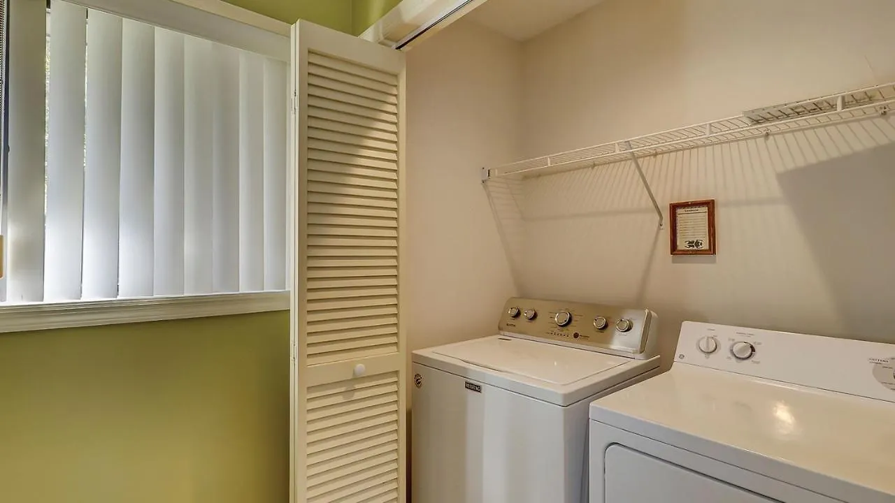 Southwind Ii At Shipyard Apartmán *
