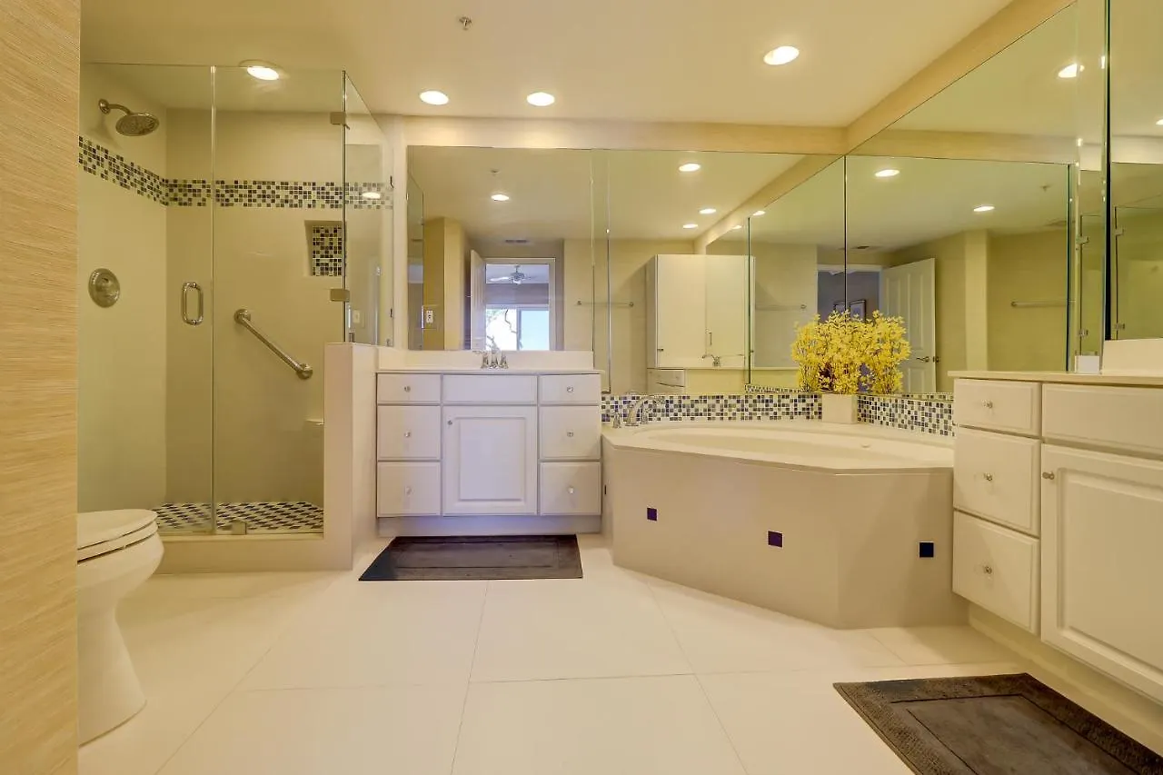 6301 Hampton Place 3 Bedroom Lux Oceanfront Villa *