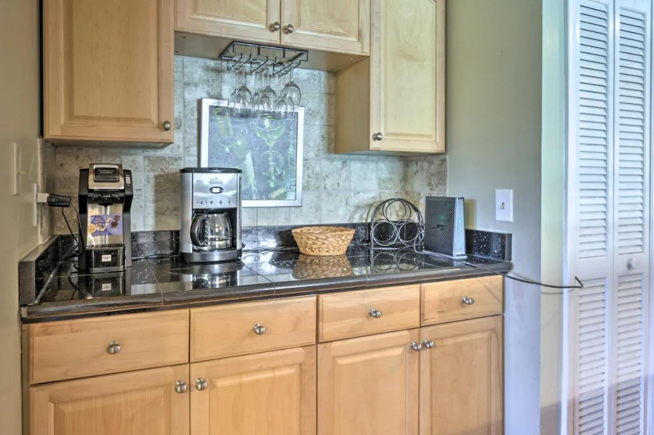 Coastal Hilton Head With Pool Access! Apartman