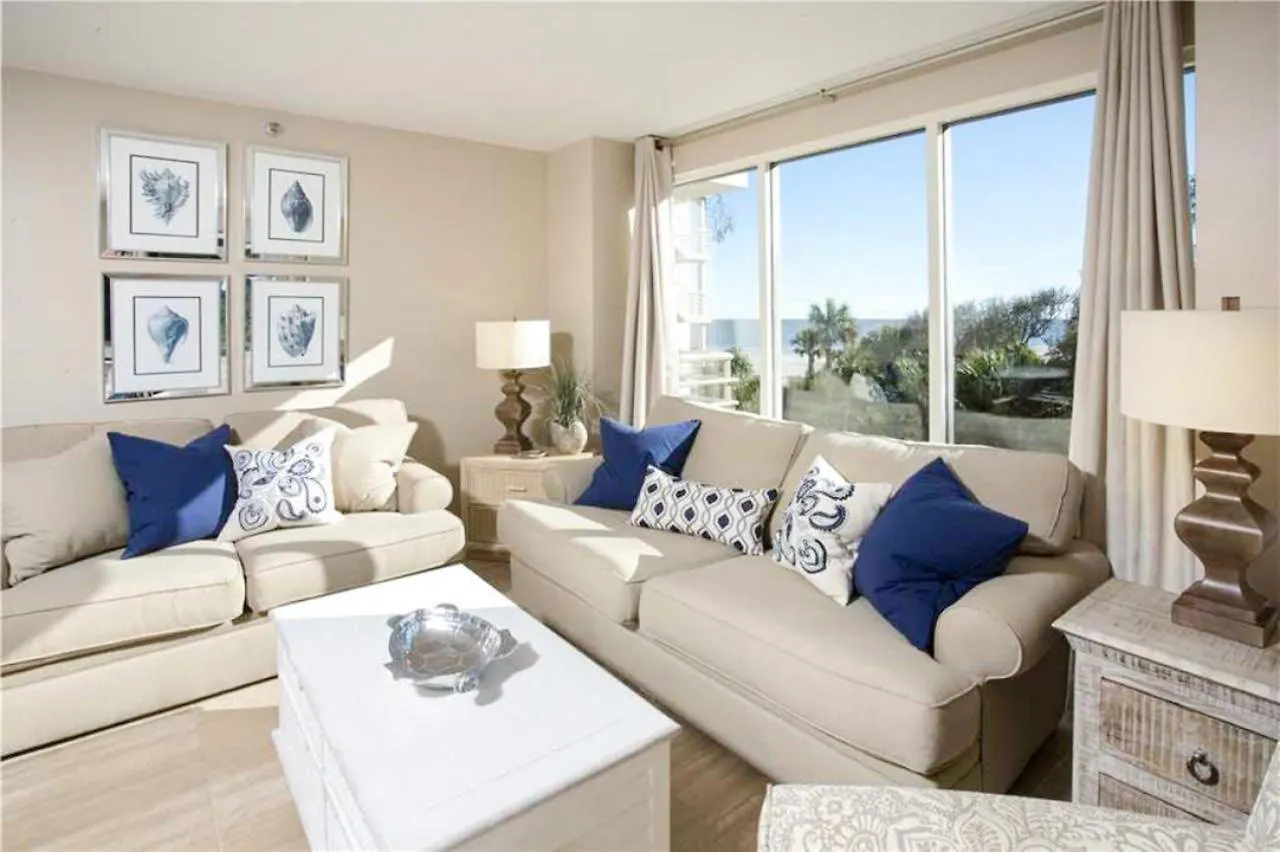 3231 Villamare Villa *