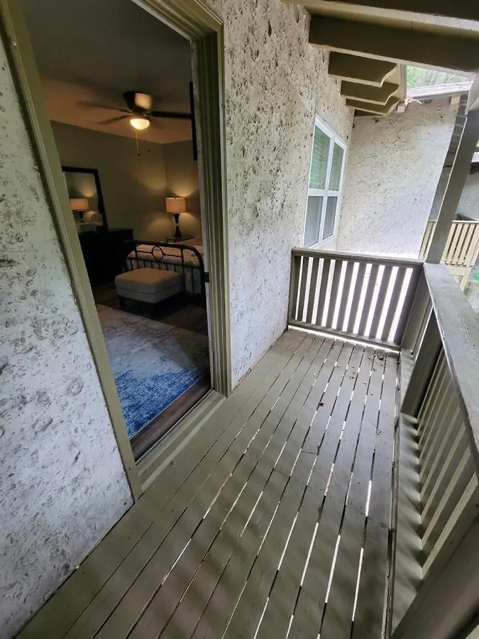 Hhi Homes- Newly Renovated Cozy Modern Pet-friendly Villa-ideal Location 别墅
