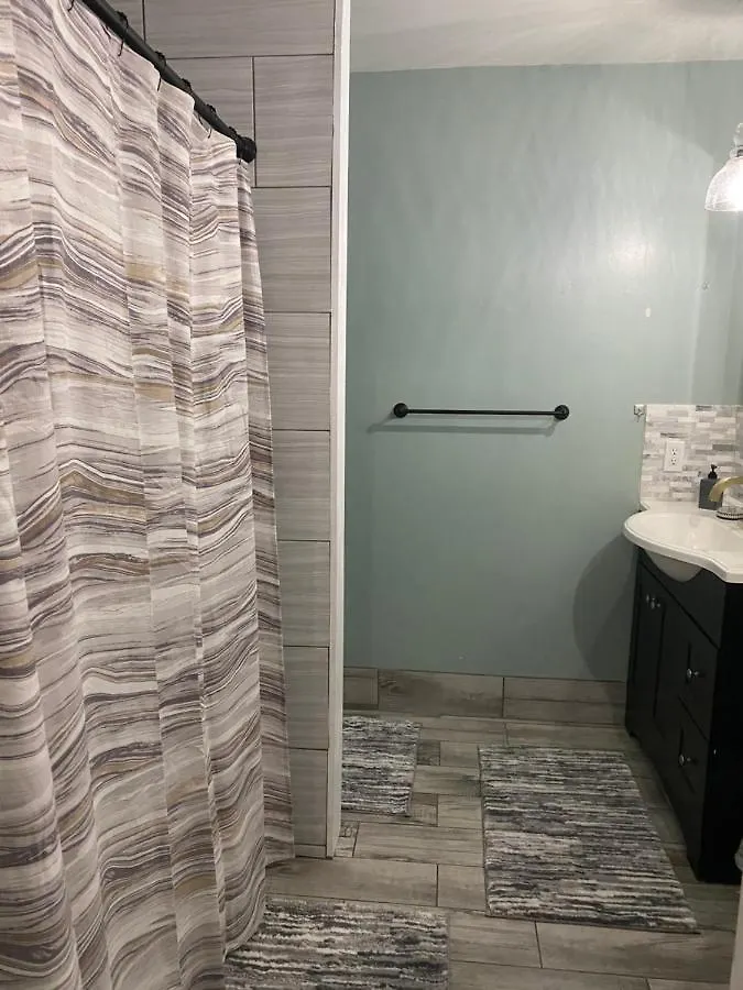 Hhi Homes- Newly Renovated Cozy Modern Pet-friendly Villa-ideal Location 别墅 *