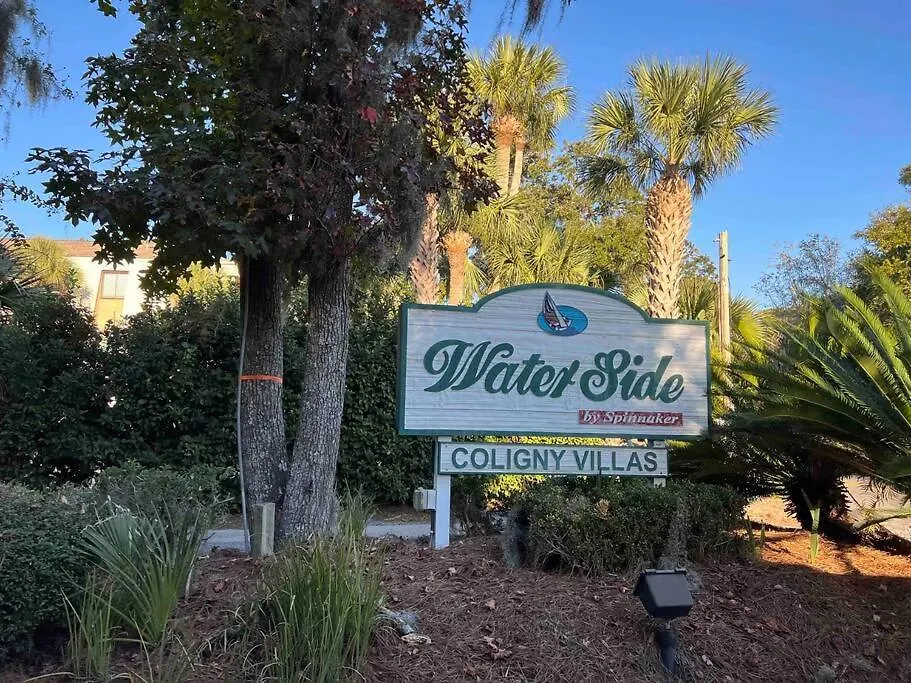 Spacious, Cozy W/parking In Coligny Villa *