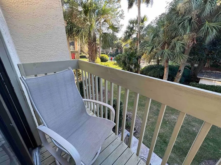 Spacious, Cozy W/parking In Coligny Villa Hilton Head Island