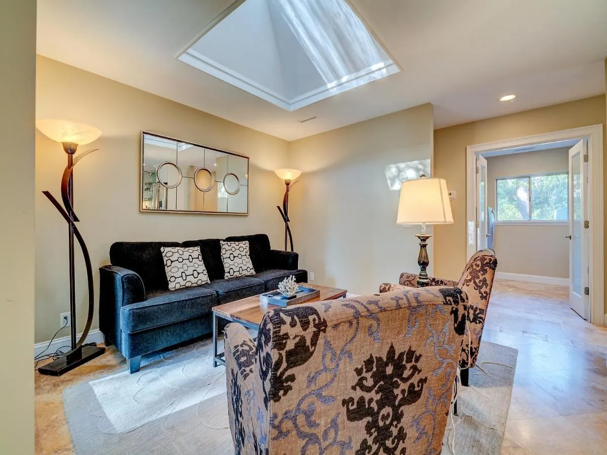 Jessamine 7, 3 Bedrooms, Walk To Beach, Sleeps 8 ヒルトンヘッドアイランド