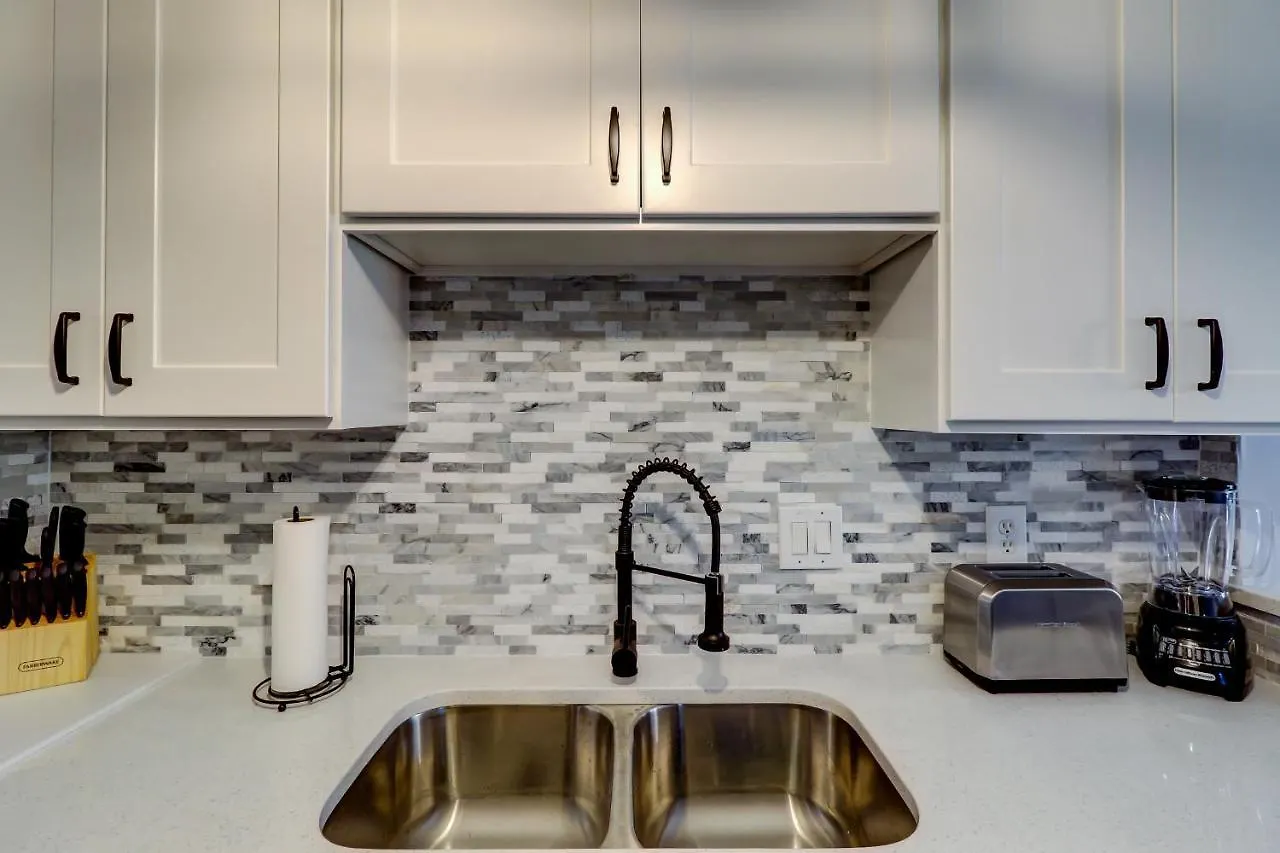 #82 Spectacular Ideal Location 2bdr/2parking Σπίτι διακοπών *