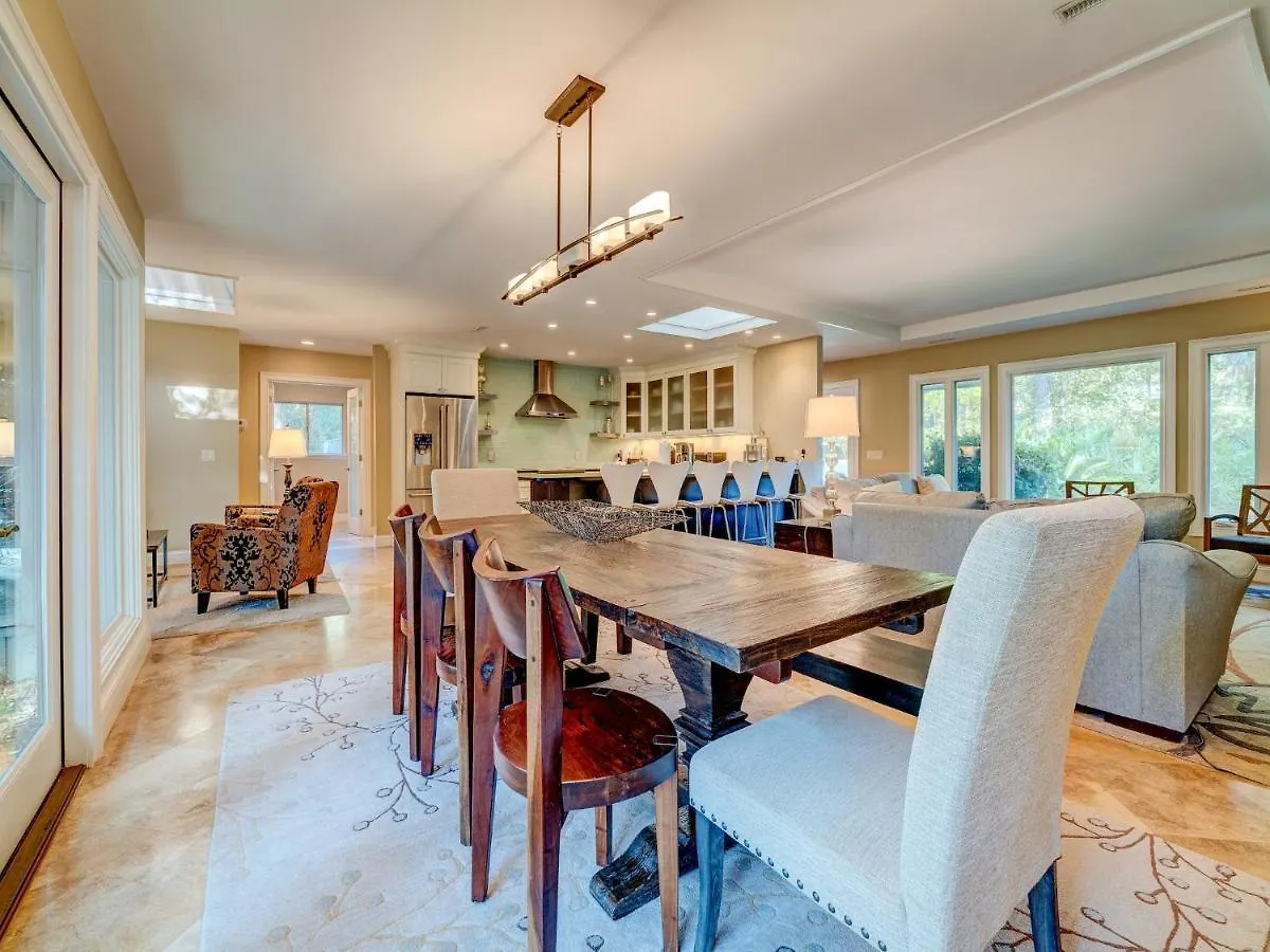 別荘 Jessamine 7, 3 Bedrooms, Walk To Beach, Sleeps 8