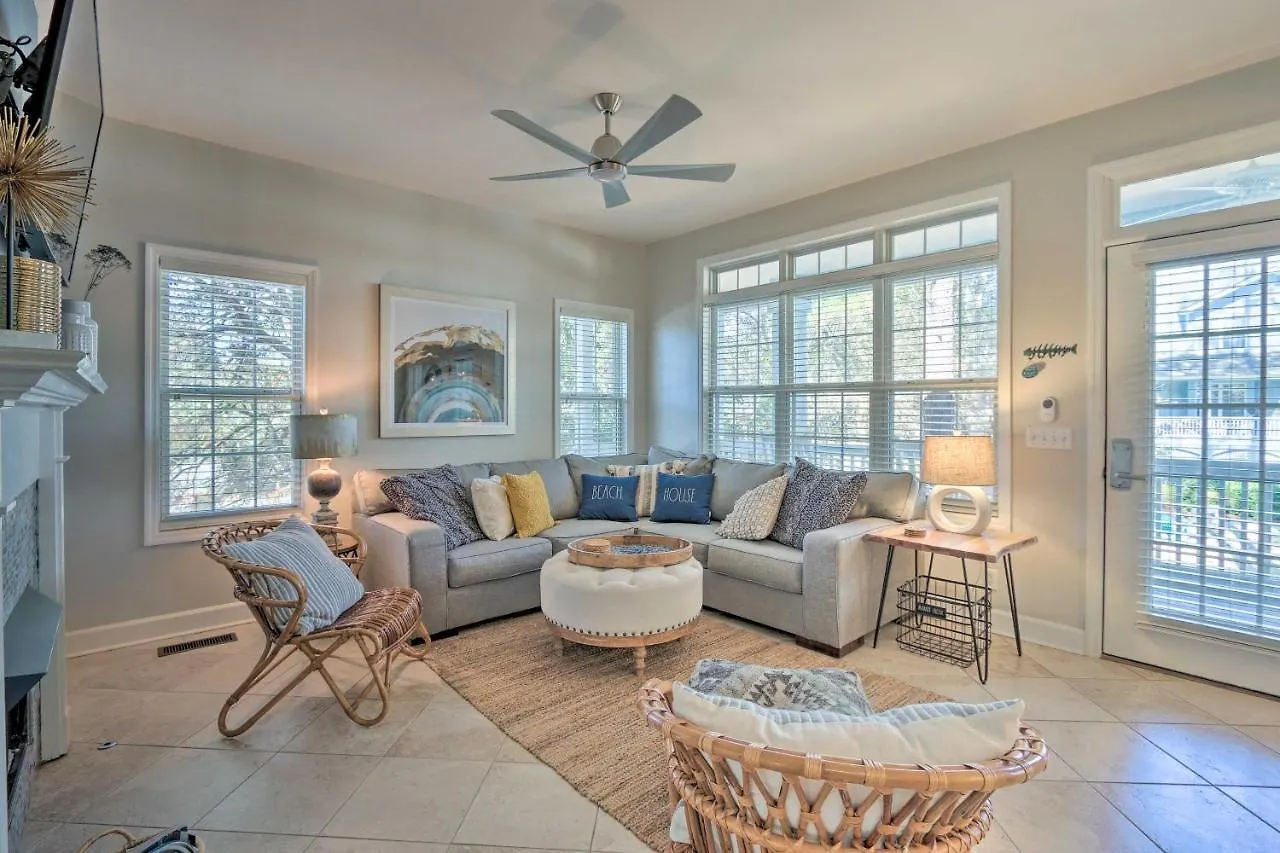 Coastal Hilton Head Retreat With Pool Access! *