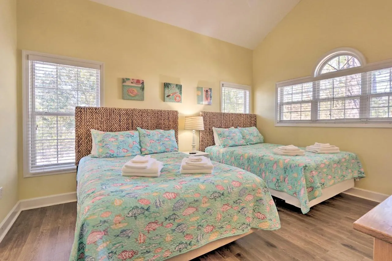 Coastal Hilton Head Retreat With Pool Access! Vakantiehuis