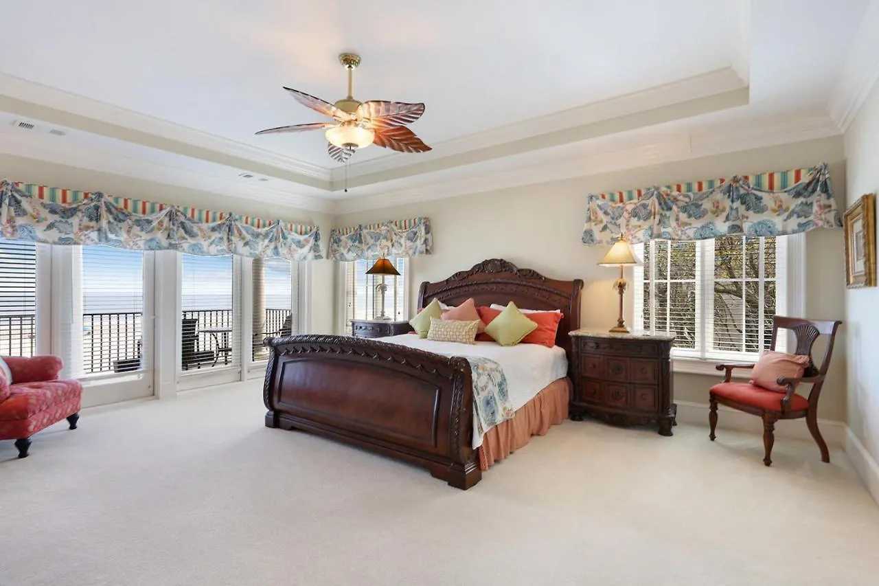 10 Junket Holiday home *