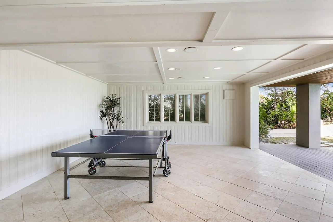 10 Junket Holiday home