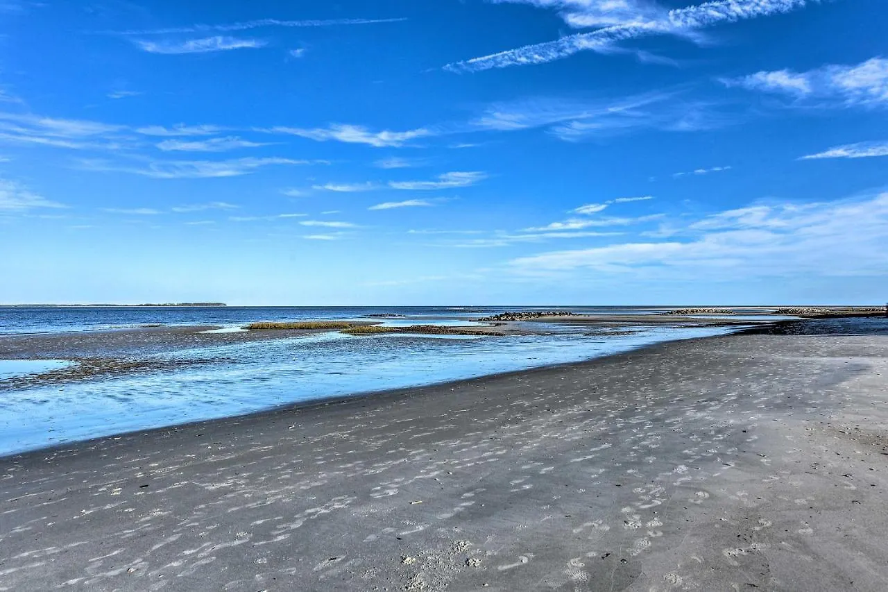 Breezy Hilton Head Getaway 3 Decks And Water Views! Сasa de vacaciones
