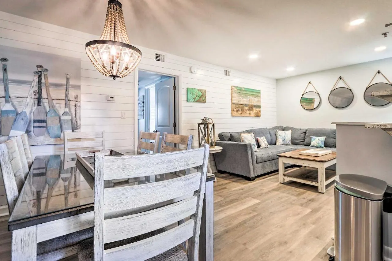 Modern Hilton Head Escape With Pools And Tennis