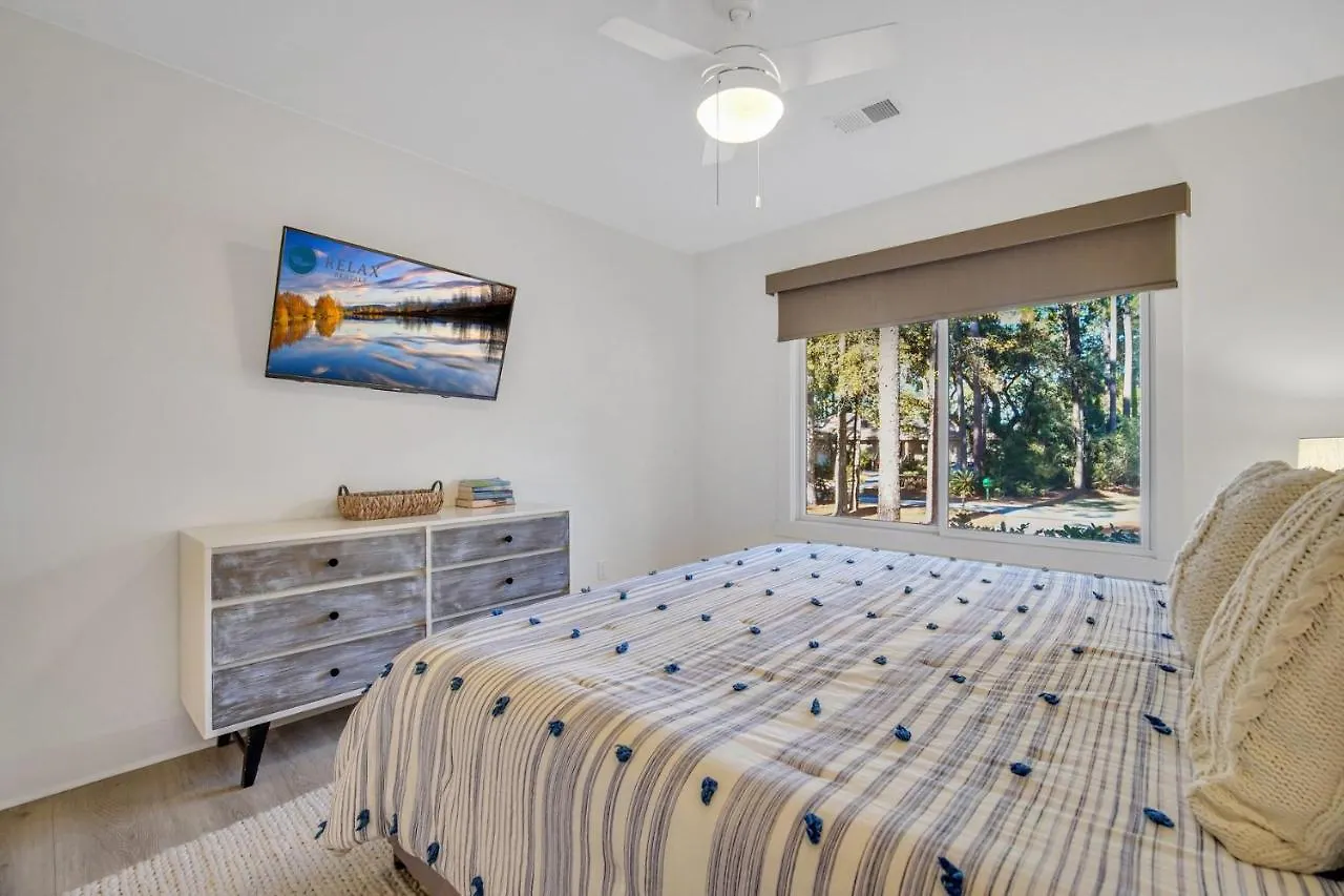 Holiday home New Listing 49 Governors Rd Renovated Luxurious Sea Pines Sleeps 8 *