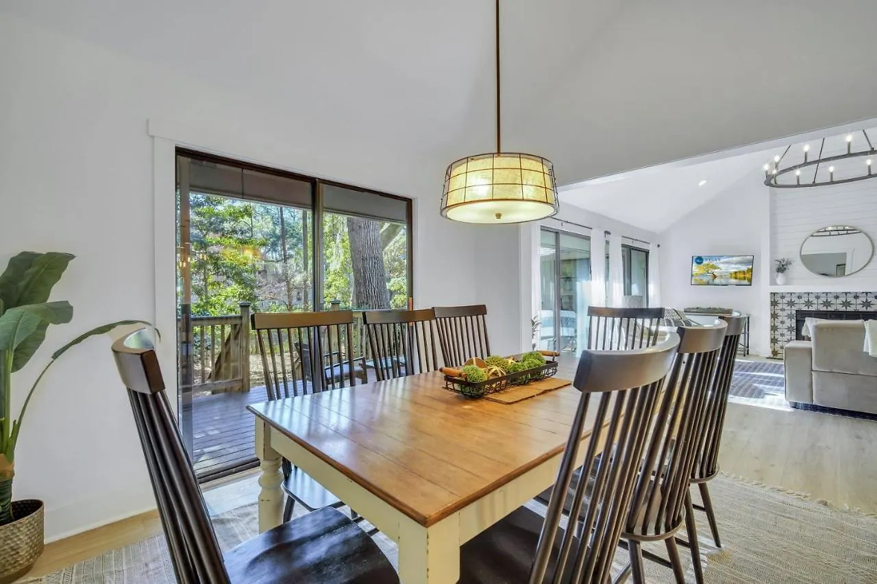 New Listing 49 Governors Rd Renovated Luxurious Sea Pines Sleeps 8