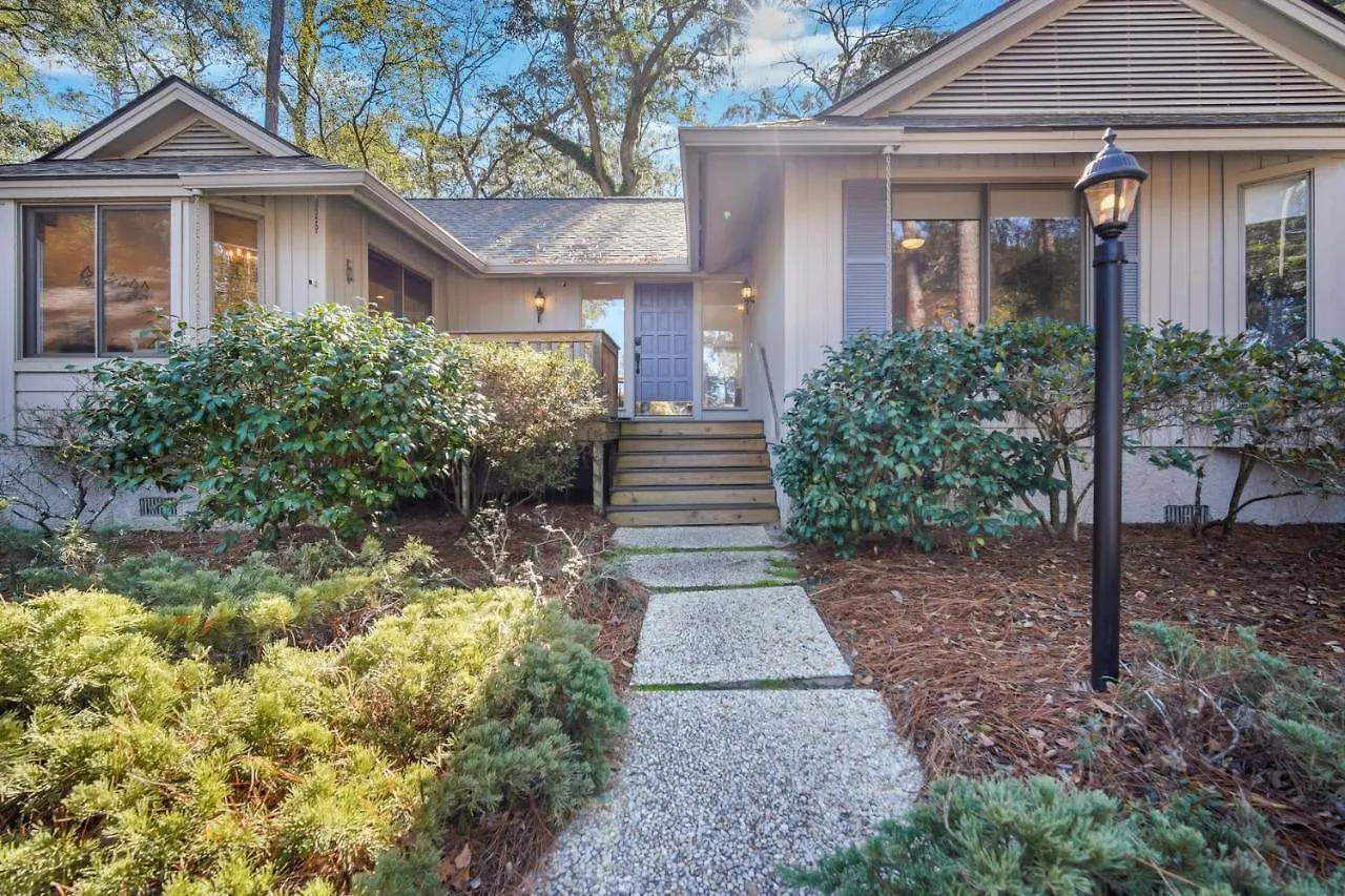 Holiday home New Listing 49 Governors Rd Renovated Luxurious Sea Pines Sleeps 8 *