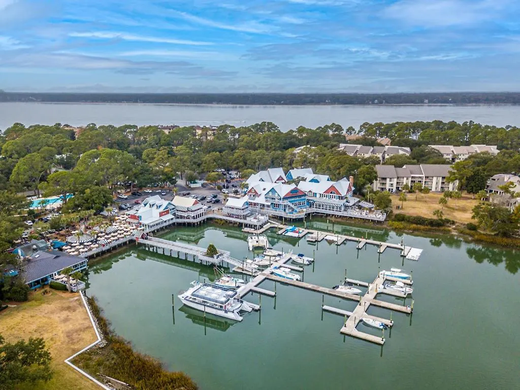 Holiday home 1737 Bluff Renovated Tommy Bahama Water Views Sleeps 6 Sea Pines *