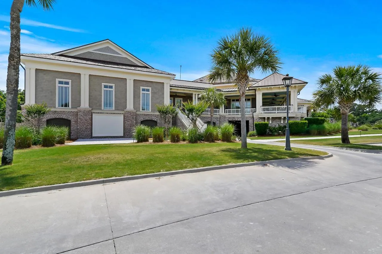 New Listing 2373 Racquet Club Gorgeous Golf Course View Steps From Harbourtown Sea Pines Casa vacanze Hilton Head Island