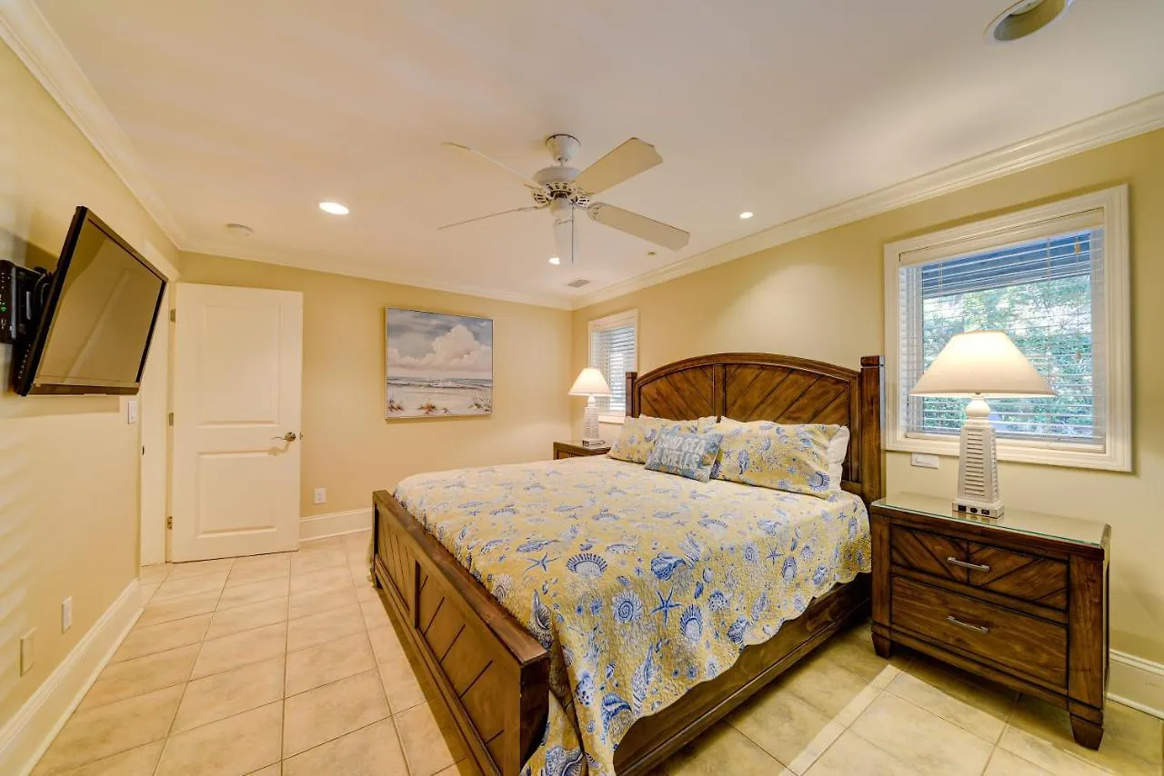 28 Surf Scoter 2nd Row Steps From The Renovated *