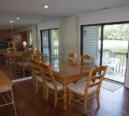 The Sea Pine Resort Hotel
