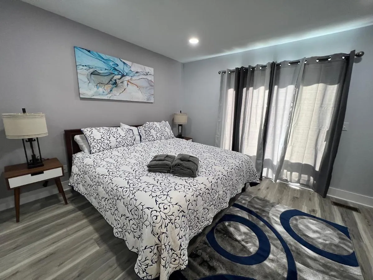 Spacious, Cozy W/parking In Coligny * Hilton Head Island