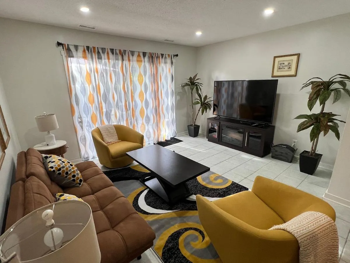 Spacious, Cozy W/parking In Coligny Villa Hilton Head Island
