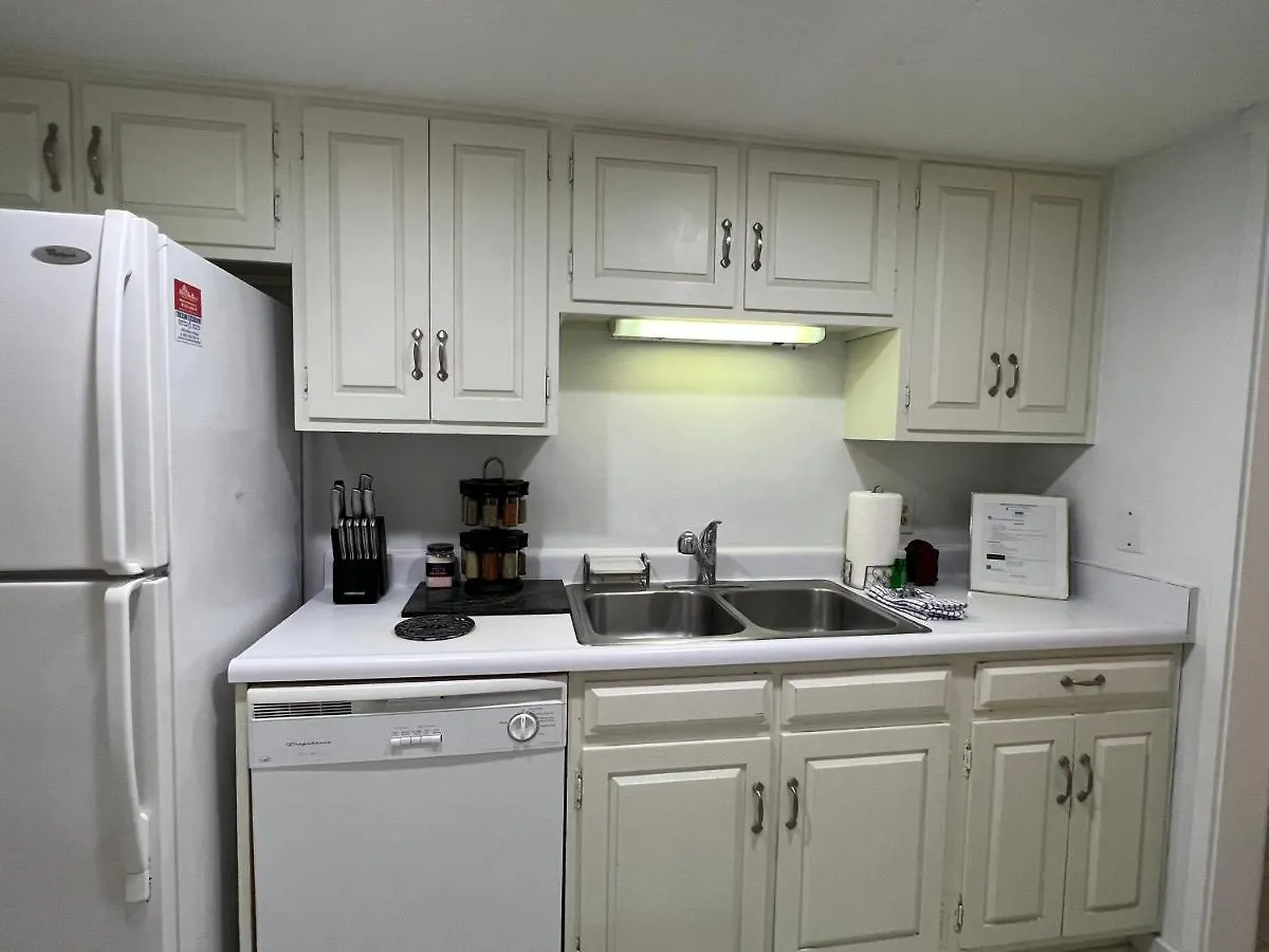 Villa Spacious, Cozy W/parking In Coligny