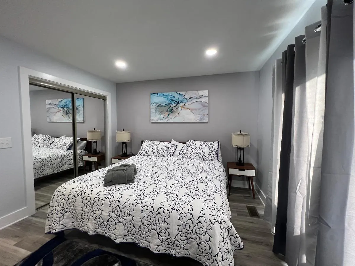Villa Spacious, Cozy W/parking In Coligny
