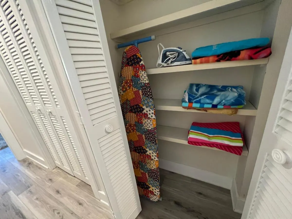 Villa Spacious, Cozy W/parking In Coligny