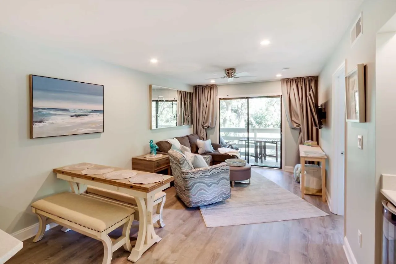 Hilton Head With Pool Access Less Than Half Mi To Appartement