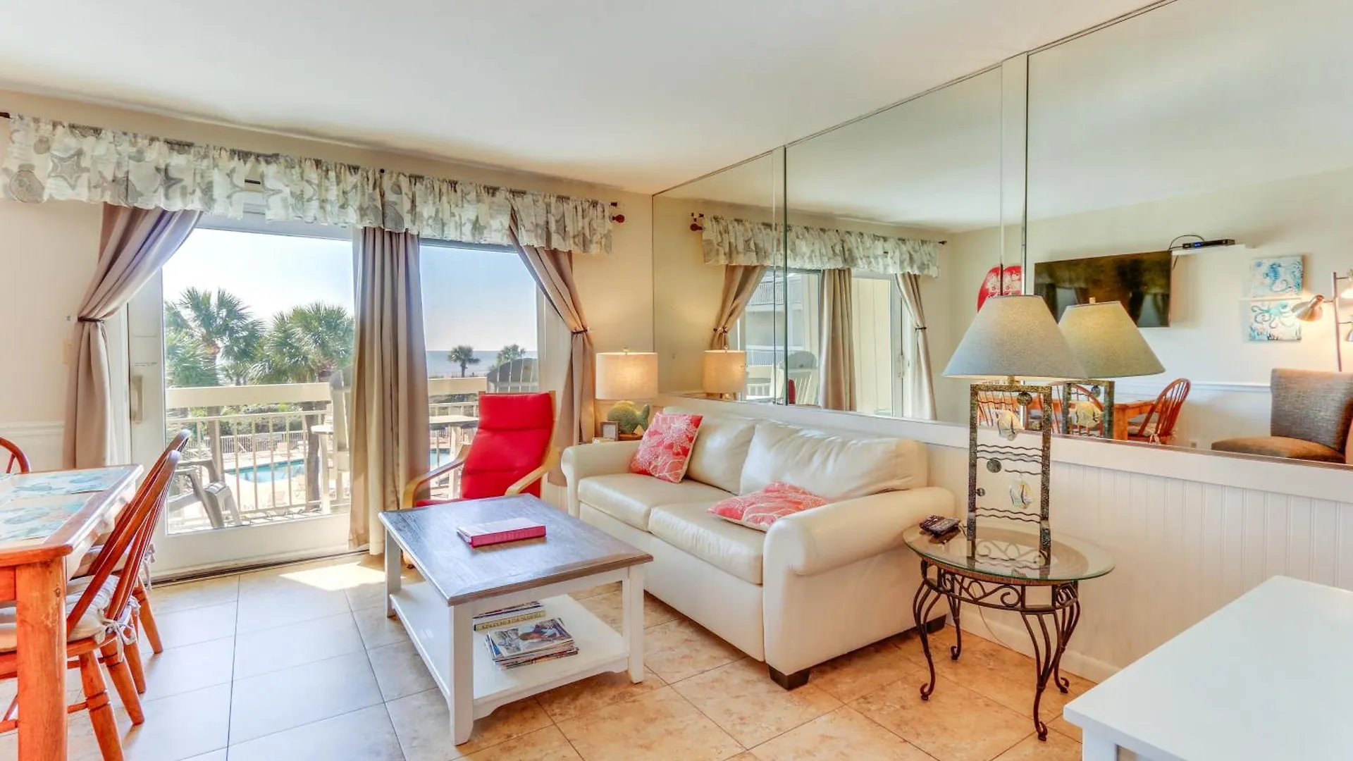 Beachfront With Ocean-view Balcony! 힐튼 헤드 아일랜드