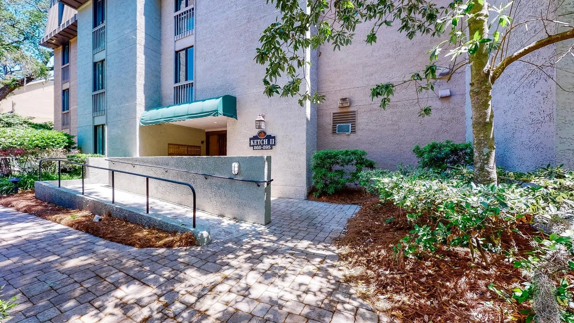 Ketch Court