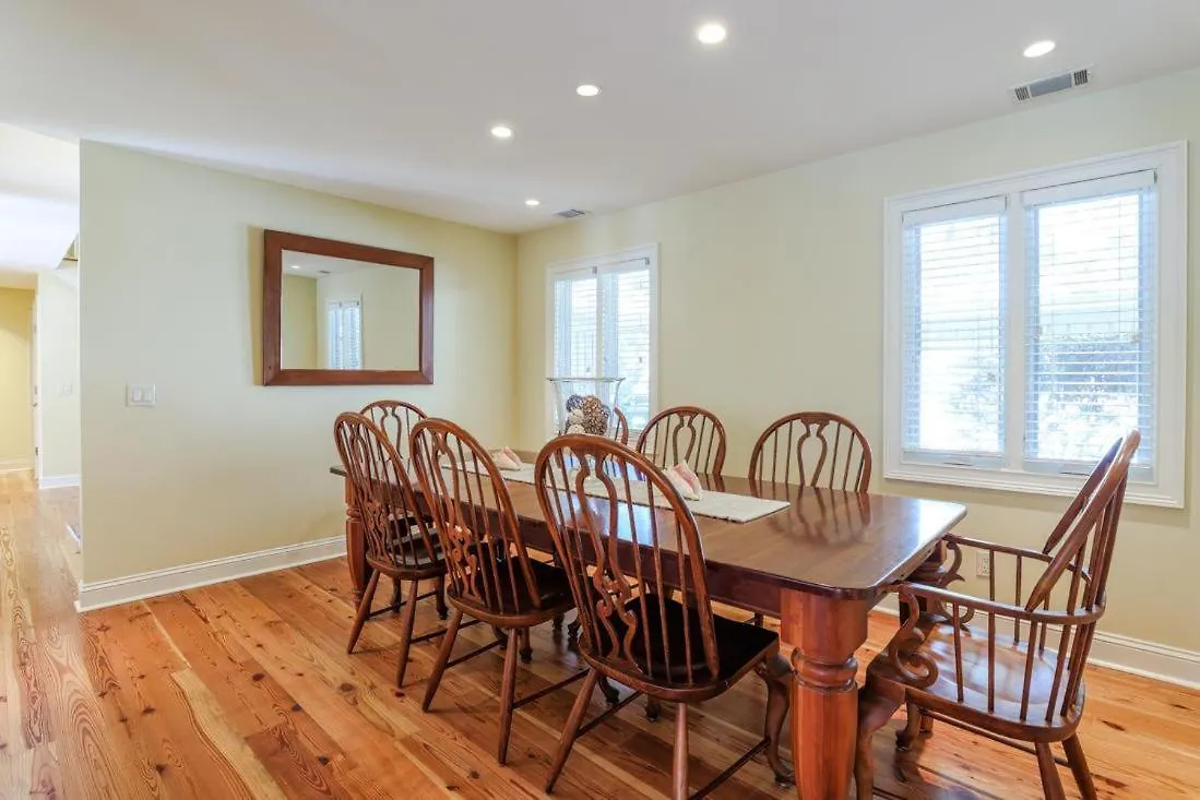 157 N. Sea Pines Dr. Hilton Head Island