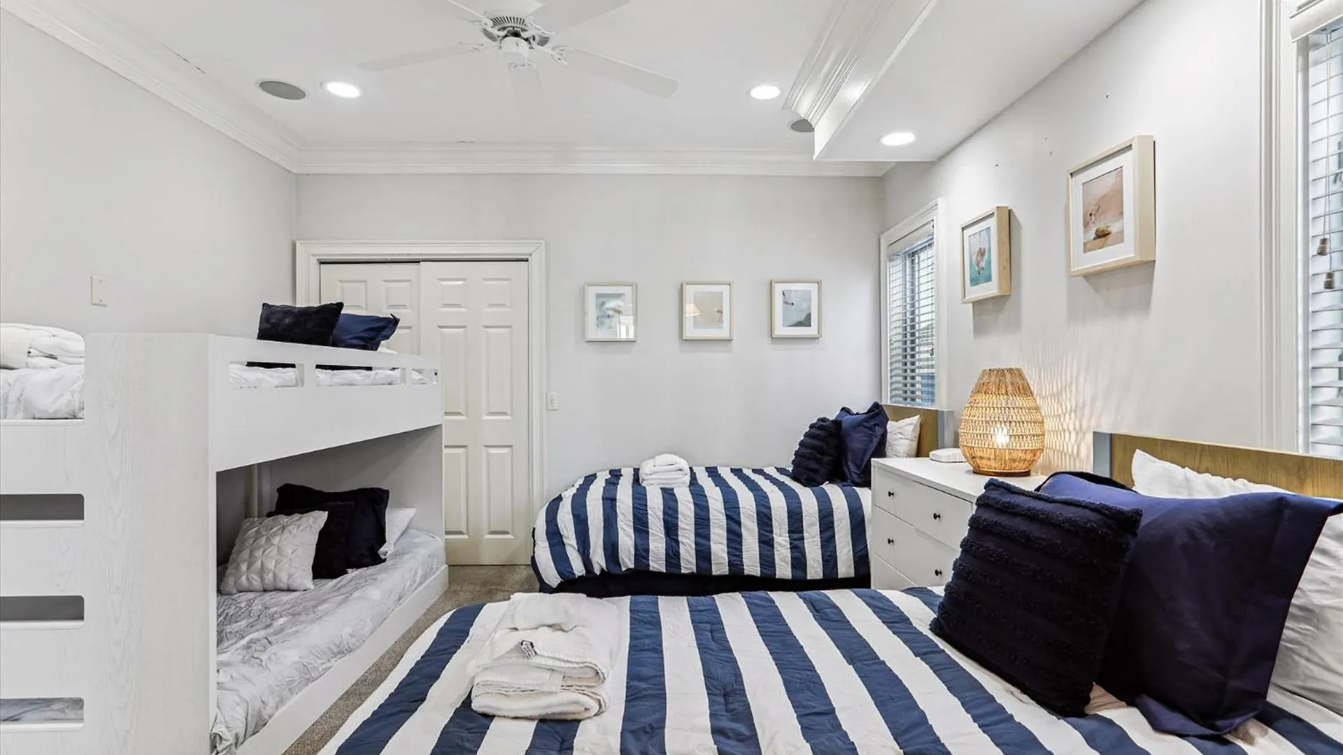 9 Singleton Place- Renovated, Oceanfront, Pool, Elevator, Free Activities Included 度假居 *