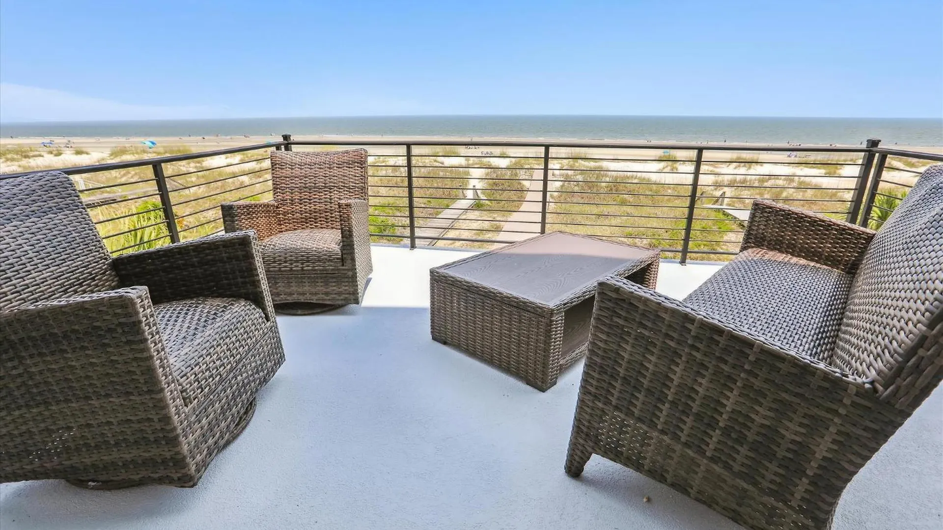 度假居 7 Singleton Place- Oceanfront, Private Pool, Renovated, Free Activities Included 希爾頓黑德島